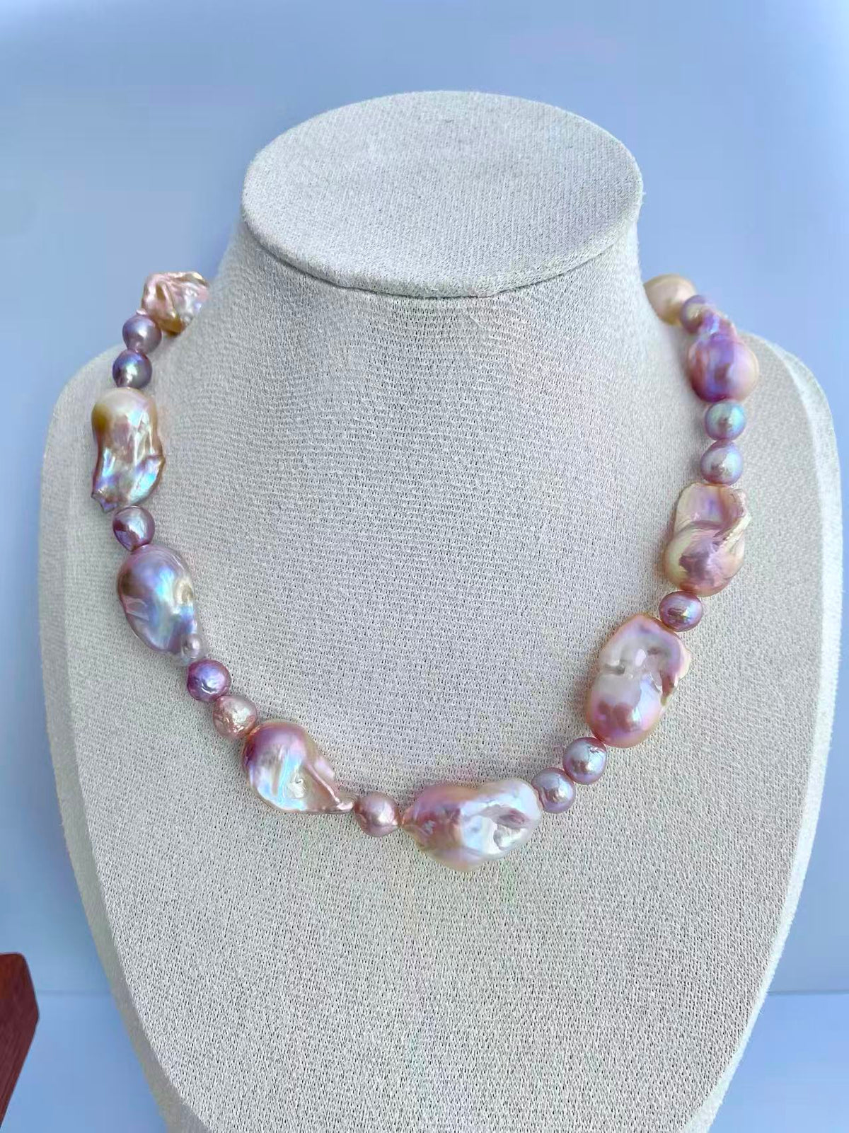 Rose Baroque Necklace